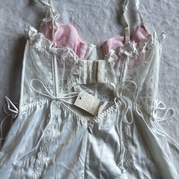 FOR LOVE & LEMONS Heart Widow Slip - Picture 8 of 9